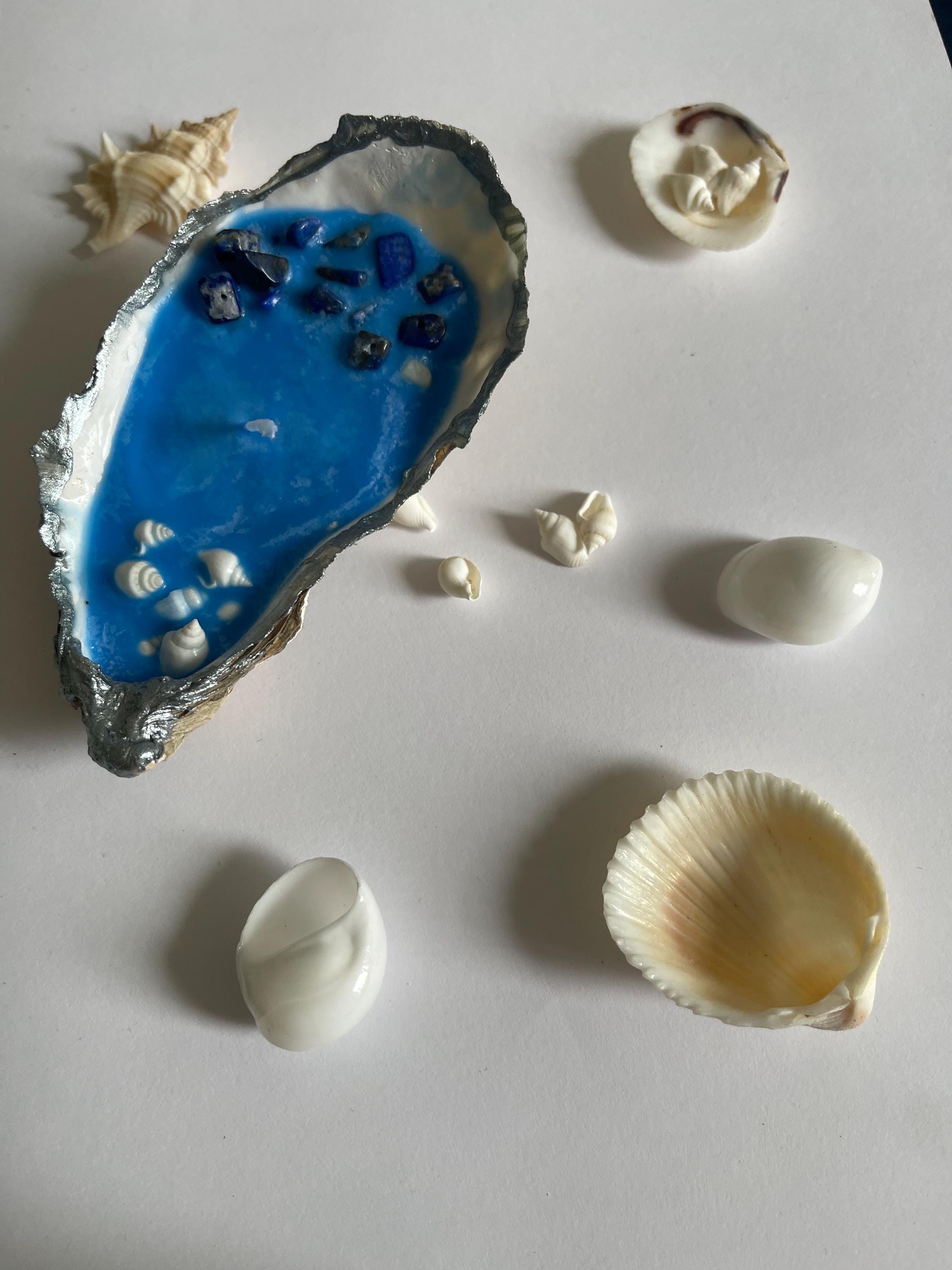 Crystal Oyster Shell Candle, Handmade Coastal Candle with Crystals & Seashells, Ocean-Inspired Gift